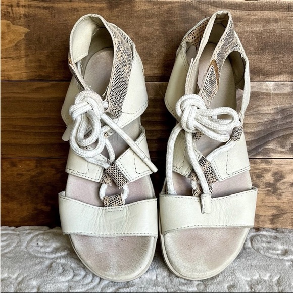 Sorel Torpeda Bungee Ankle Tie Leather Gladiator Sandals Sz 8.5 Off White READ - Picture 2 of 14